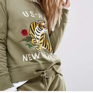 Polo Ralph Lauren tiger embroidered sweatshirt